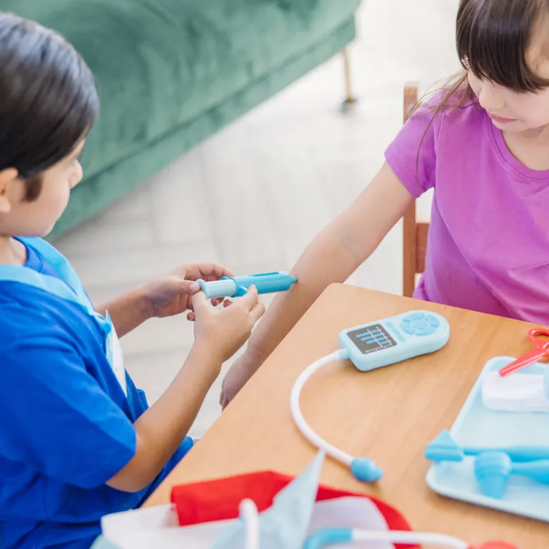 Melissa & Doug Get Well Doctor's Kit with 25 Pieces