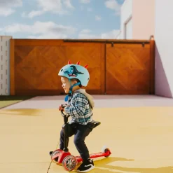 Micro Hjelm, 3D Scootersaurus – Size M (Ages 5–8)