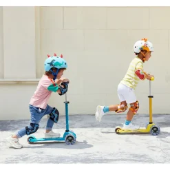 Micro Hjelm, 3D Scootersaurus – Size M (Ages 5–8)