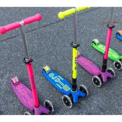 Micro Scooter Maxi Deluxe Foldable LED, Neon Canary Yellow