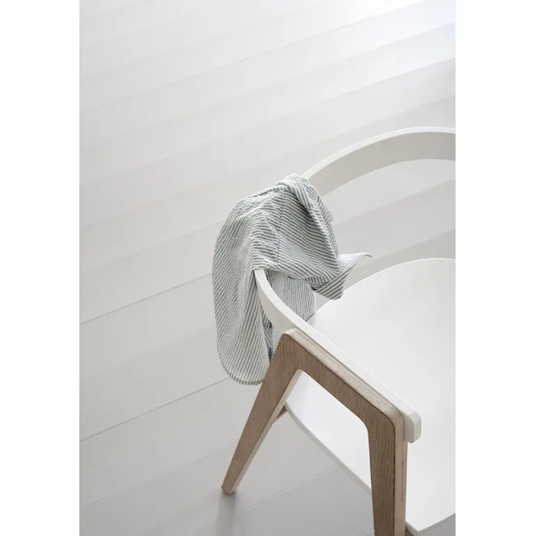 Oliver Furniture Wood armstol