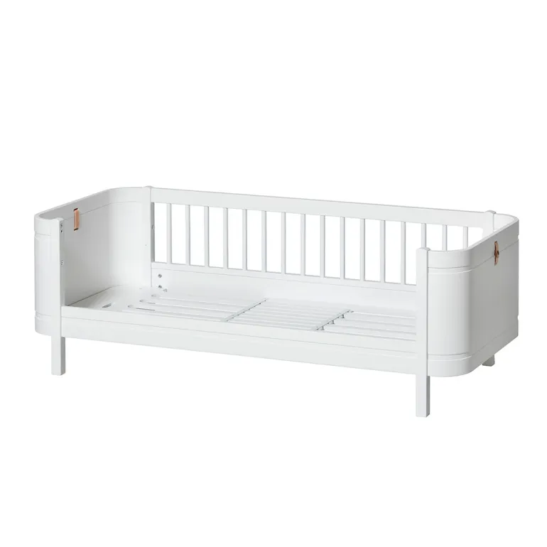 Oliver Furniture, Wood Mini+ Junior Bed - White