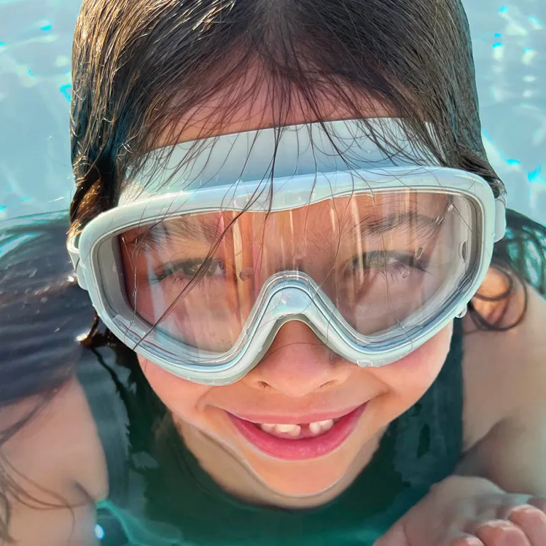 Petites Pommes Swim Goggles, Ages 3–8 – Calile