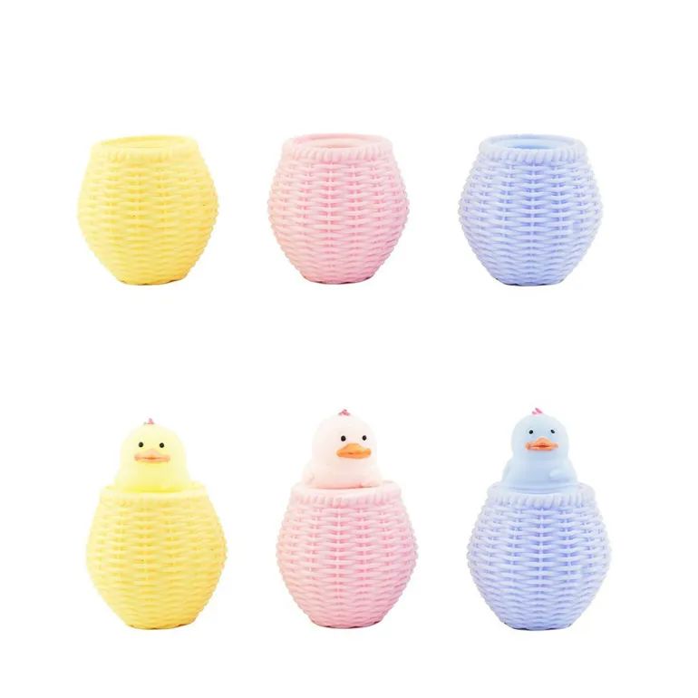 Robetoy Squeezy Ball Shaped Like a Chicken, Assorted Colors