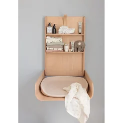Sebra Væghængt puslebord i træ, Wooden Edition